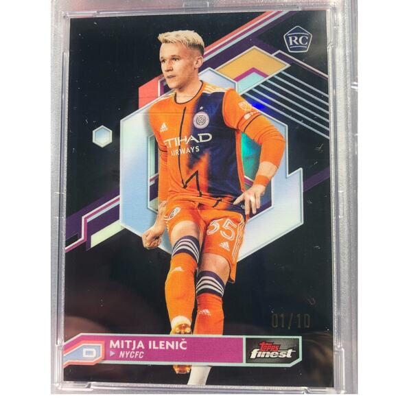 2023 Topps Finest MLS Black Refractor #47 Mitja Ilenic NYCFC /10 RC PSA 9 Mint - Picture 4 of 4